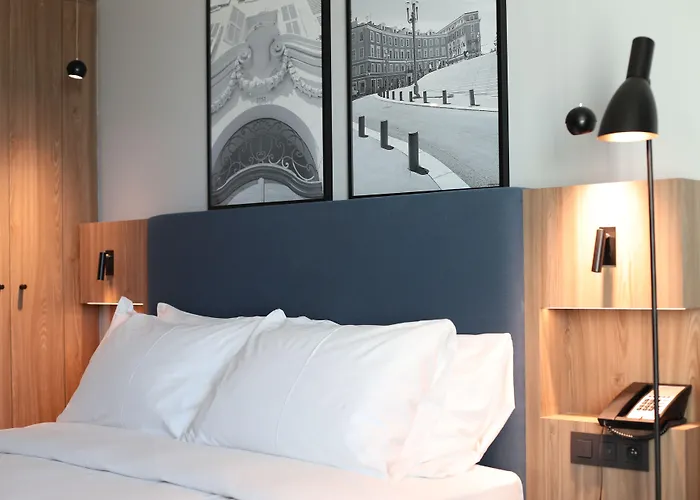 Radisson Airport Hotel 4*