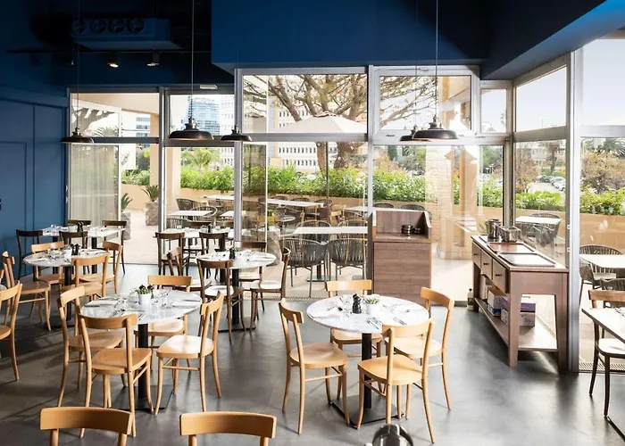 Radisson Airport Otel Nice