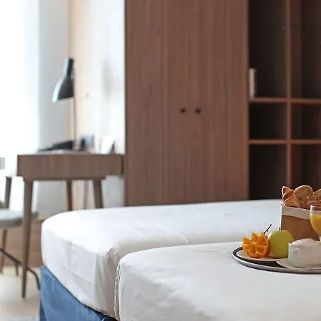 Radisson Airport Hotel 4*