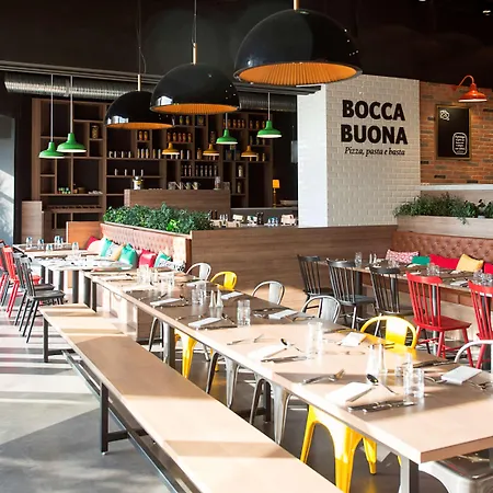 Radisson Airport Hotel 4*