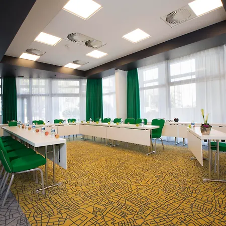 Radisson Airport Hotel 4*