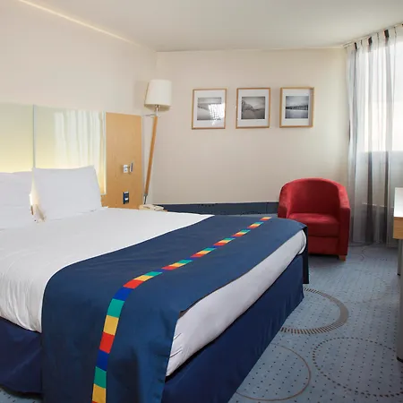 Radisson Airport Hotel 4*