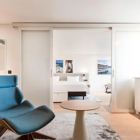 Radisson Airport Hotel 4*