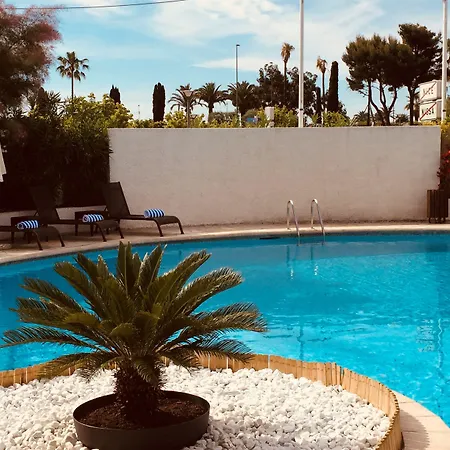 Radisson Airport Hotel